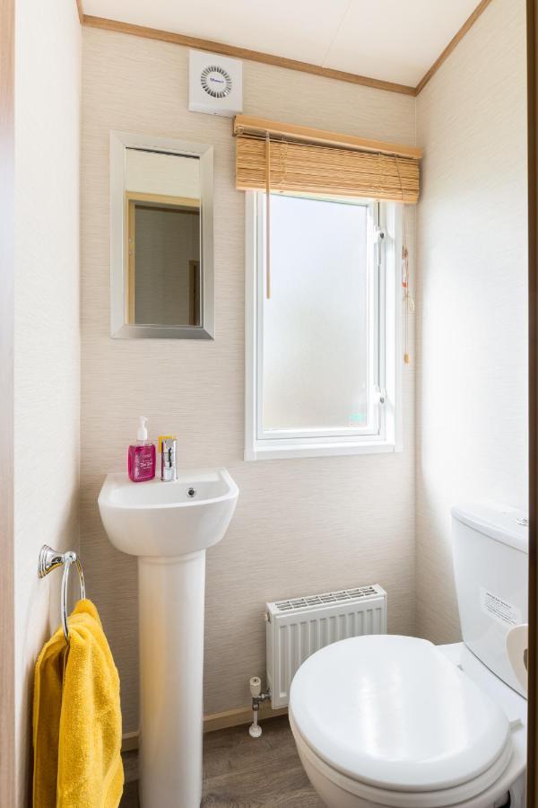 Cottontail Lodge - Hot Tub - Pet Friendly South Cerney Exterior foto